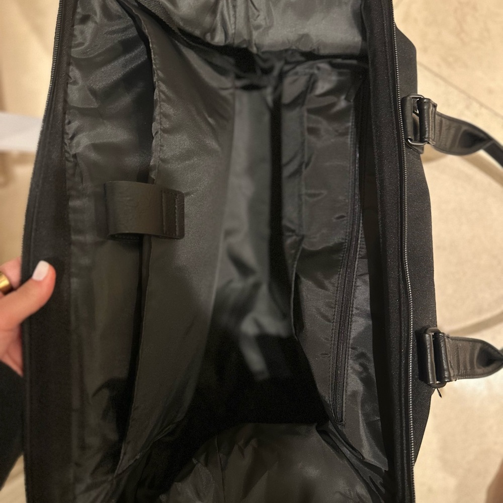 BEIS Weekender Bag - Picture 3 of 4